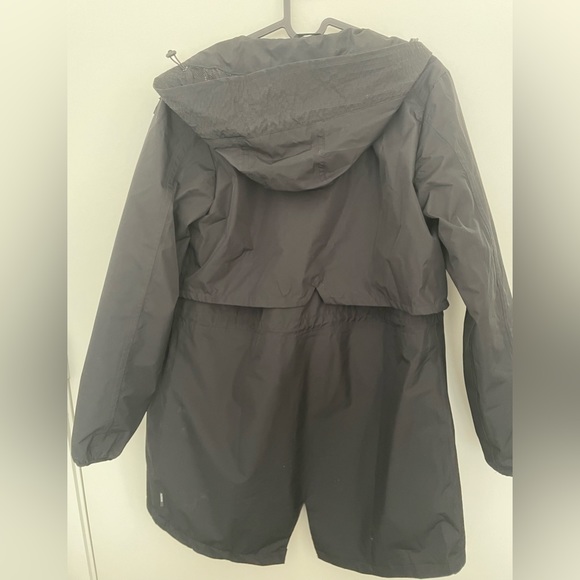 Water resistant coat - for Spring, summer , fall weather. - Picture 1 of 3